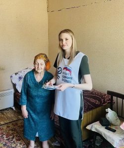 Cотрудники ГУЗ «Клиническая поликлиника №28» усилили адресную помощь маломобильным пациентам